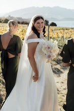 Load image into Gallery viewer, A Line Jewel Neck Dark Green Tea Length Bridesmaid Dress with Open Back
