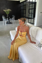 Load image into Gallery viewer, Trendy Sheath Strapless Yellow Long Party Dress with Keyhole
