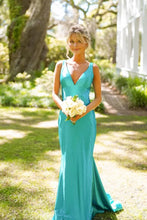 Load image into Gallery viewer, Simple Mermaid V Neck Green Long Prom Dress with Open Back
