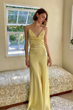 Load image into Gallery viewer, Chic Sheath Spaghetti Straps Yellow Long Party Dress with Keyhole Back
