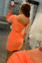 Load image into Gallery viewer, One-Shoulder Bodycon Short Prom Dress Homecoming Dress
