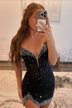 Load image into Gallery viewer, Black Bodycon Strapless Short Sequin Homecoming Dress with Beading
