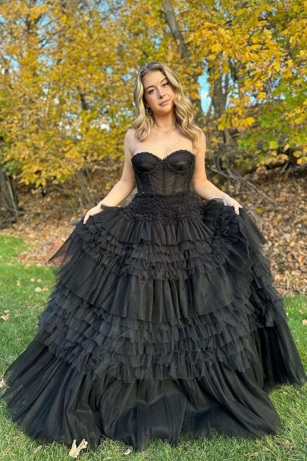 black princess sweetheart prom dress