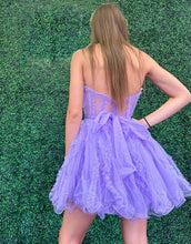 Load image into Gallery viewer, Pretty Strapless Tulle A-Line Short Homecoming Dress With Belt
