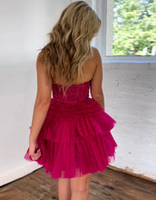 Load image into Gallery viewer, Red Sweetheart A-Line Short Tulle Homecoming Dress
